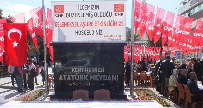 CHP Etimesgut İlçe Örgütü aşure dağıttı