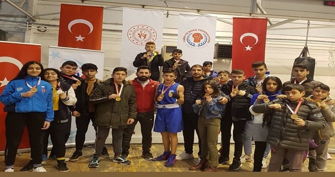 Mamak´ın Altın Yumrukları Ankara Şampiyonu