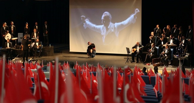 Yaşar, ?Atatürk ömrünü milletine adamış bir liderdir?