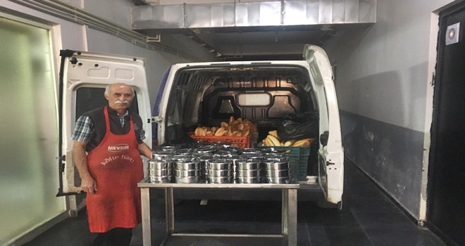 Kızılcahamam Belediyesi Aşevinden 350 Kişiye Sıcak Yemek