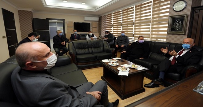 Başkan Yaşar, GİMAT ve Öz Ankara esnafına ziyaret