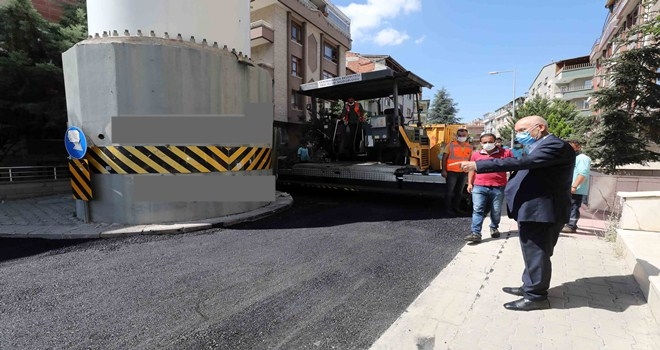 Başkan Yaşar asfalt çalışmalarını denetledi