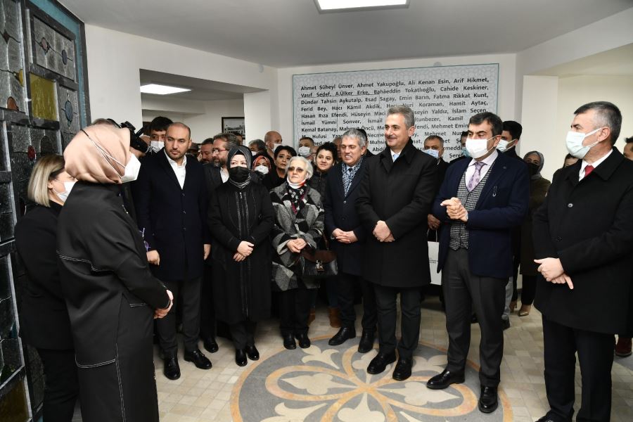 Türk-İslam Sanatları Merkezi (TİSAM)  Hizmete Açıldı