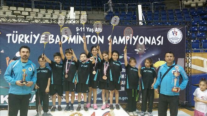 Mamak Badmintonda İddialı