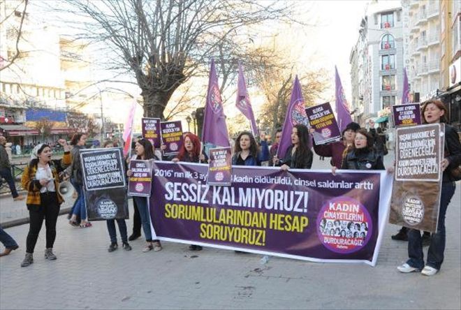 Kadın Cinayetlerini Protesto Ettiler