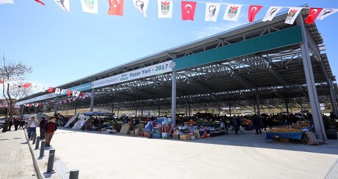 Batı Sitesi Pazaryeri hizmete girdi