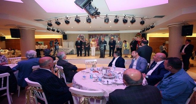 Egeliler Yenimahalle´de iftar yaptı