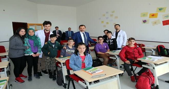 DEMİREL DESTEK EĞİTİM MERKEZİNİ ZİYARET ETTİ