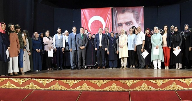 Okudular, yazdılar, sertifikalarını aldılar