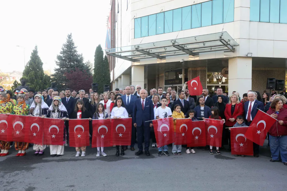 Yenimahalle’den Cumhuriyetin 101’inci yılına coşkulu karşılama