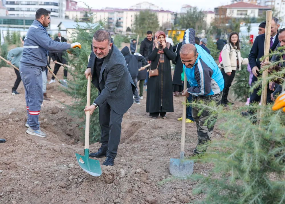 SİNCAN’DA MİLLİ AĞAÇLANDIRMA GÜNÜNE ÖZEL ETKİNLİK