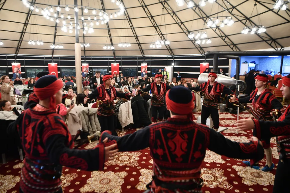 Başkan Şahin, Öğretmenlerin Gönlünü Fethetti