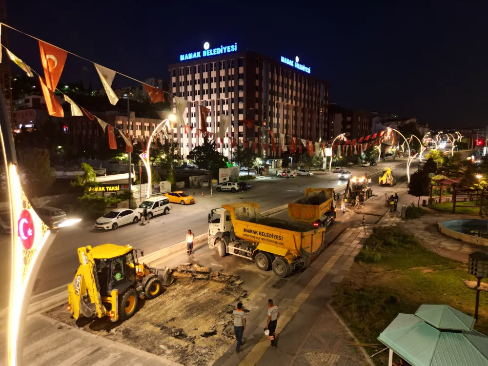 Mamak Caddesi’nde asfalt çalışması yapıldı