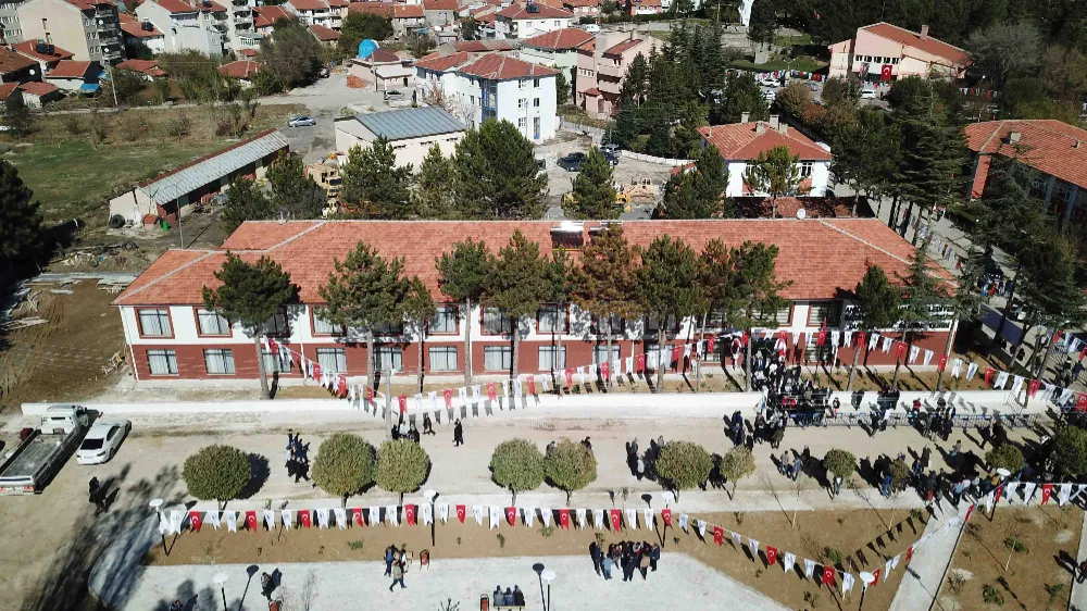 Yenimahalle Belediyesi Dumlupınar’a sahip çıkıyor