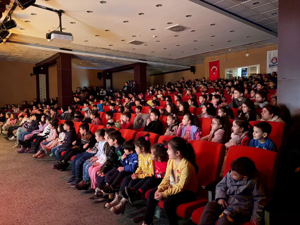 ÇOCUKLARA ÖZEL TİYATRO GÖSTERİLERİ  YARIYIL TATİLİ BOYUNCA DEVAM EDİYOR