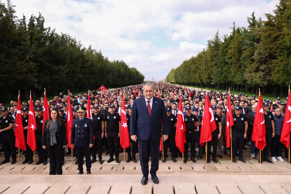 ANKARA’NIN BAŞKENT OLUŞUNUN 102. YILI ANITKABİR ZİYARETİ İLE KUTLANDI