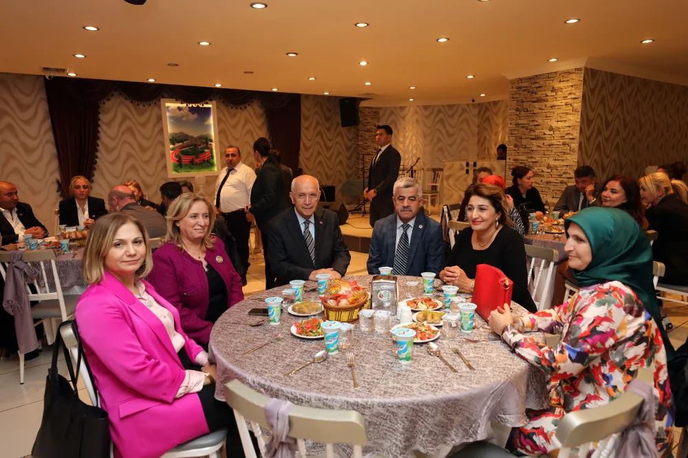 Başkan Yaşar, muhtarlarla buluştu