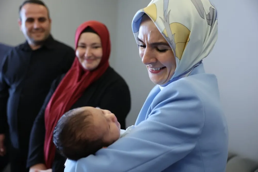 EKİM AYI DOĞUM YARDIMI ÖDEMELERİ ANNELERİN HESAPLARINA YATIRILDI