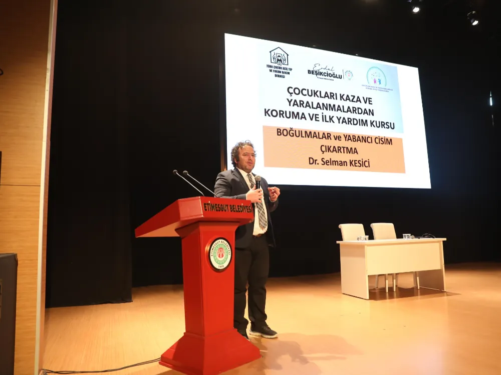 KORKUT ATA KONGRE VE KÜLTÜR MERKEZİ’NDE ÇOCUKLARI KAZA VE YARALANMALARDAN KORUMA VE İLK YARDIM KURSU