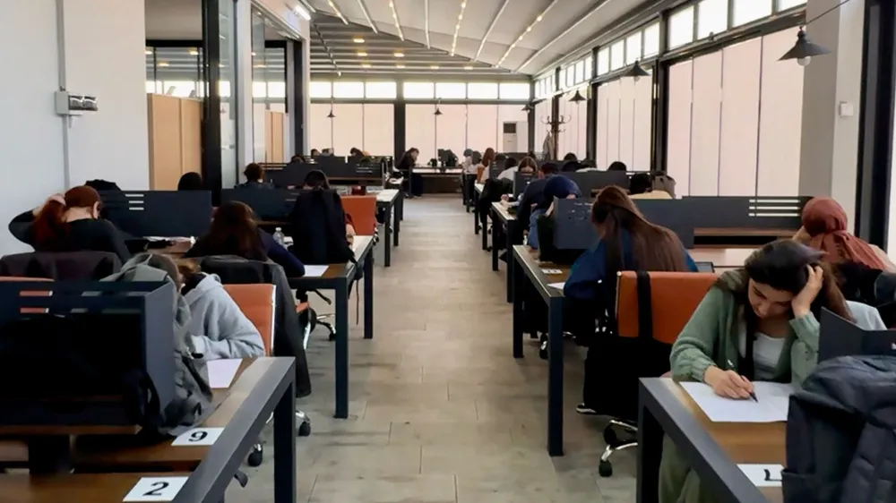 SİNCAN BELEDİYESİNDEN ÖĞRENCİLERE TYT DESTEĞİ