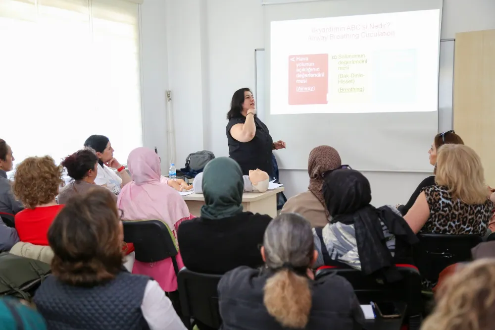 ETİMESGUT BELEDİYE’SİNDEN, VATANDAŞLARA ÜCRETSİZ İLK YARDIM EĞİTİMİ 