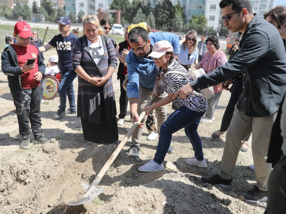 TEMAD HATIRA ORMANI’NA FİDAN DİKİLDİ