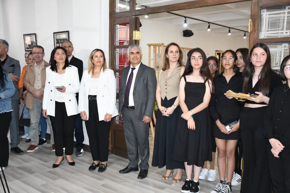 Anadolu’da Kadın Temalı Sergi Açıldı