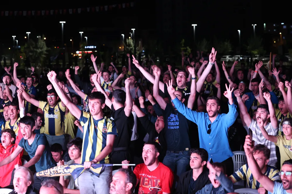 EUROLEAGUE’DE FİNAL HEYECANI SİNCAN PARK’TA YAŞANDI