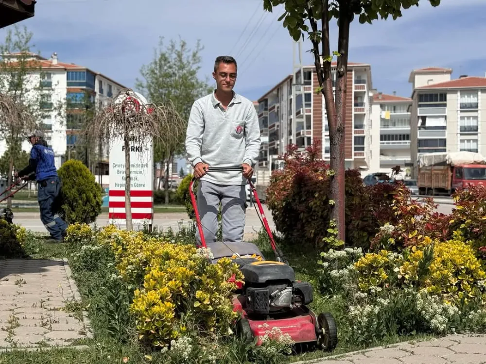 SİNCAN PARKLARI YAZA HAZIRLANIYOR