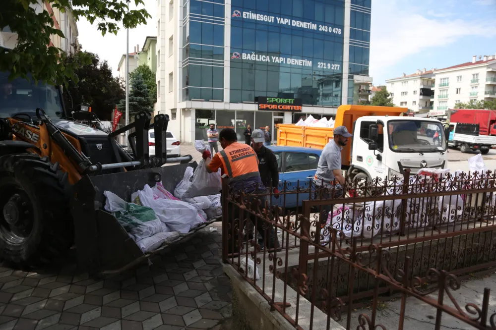 KURBAN BAYRAMI ÖNCESİ MERKEZ MAHALLELERDE GENİŞ ÇAPLI TEMİZLİK SEFERBERLİĞİ