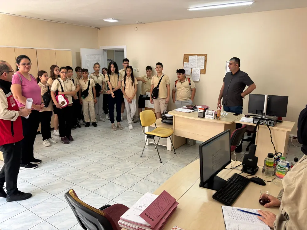 Öğrencilerden Sosyal Hizmet Merkezlerine ziyaret