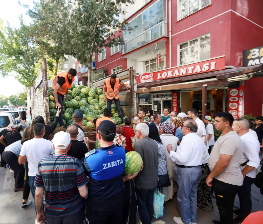 Yenimahalle üreticinin de tüketicinin de yanında